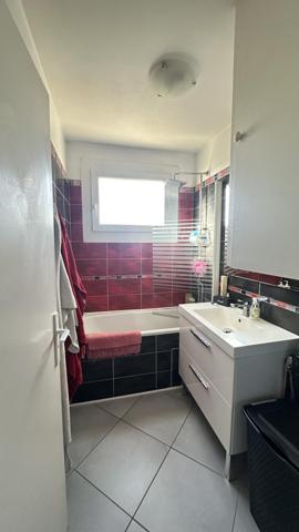 Appartement T4 contemporain rénové et lumineux