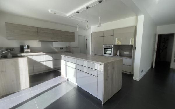 Maison à vendre    6 pièces •  Mennecy