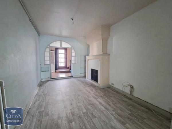 Maison à vendre 8 pièces 163m² Saumur (49400)