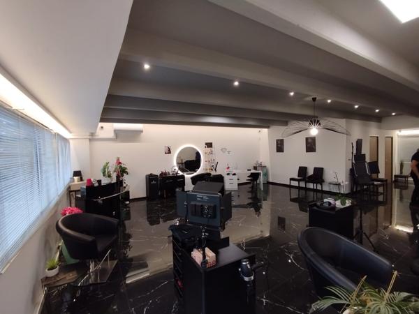 Murs commerciaux à LA GAUDE (06610)