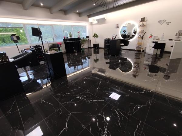 Murs commerciaux à LA GAUDE (06610)