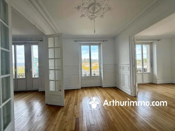Vente                                                      Appartement
                        
                     6 pièces                      152 m2                     à Belfort