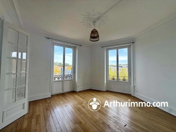 Vente                                                      Appartement
                        
                     6 pièces                      152 m2                     à Belfort