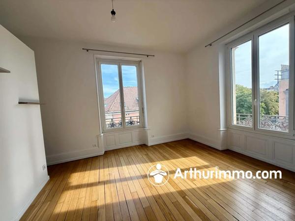 Vente                                                      Appartement
                        
                     6 pièces                      152 m2                     à Belfort