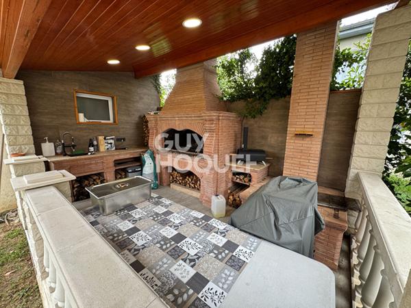 Maison spacieuse à vendre à Décines-Charpieu - 5 chambres et piscine !