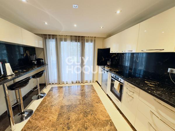 Maison spacieuse à vendre à Décines-Charpieu - 5 chambres et piscine !