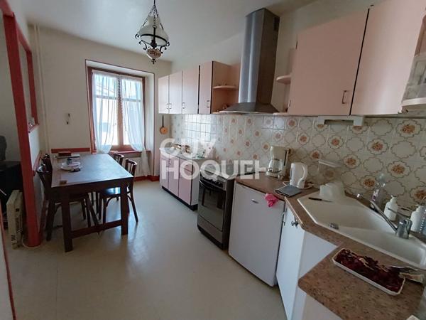 Maison de 84 m² avec terrasse à SAIL SOUS COUZAN