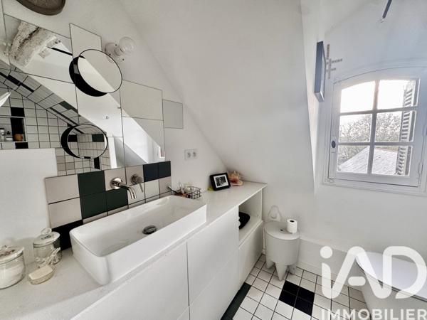 Maison à vendre 7 pièces 217 m² La Ménitré