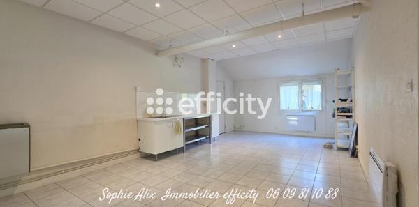 Local Commercial
        
        - 62 m² 265 000 € *