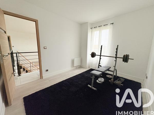 Maison à vendre 6 pièces 147 m² Brain-sur-Allonnes