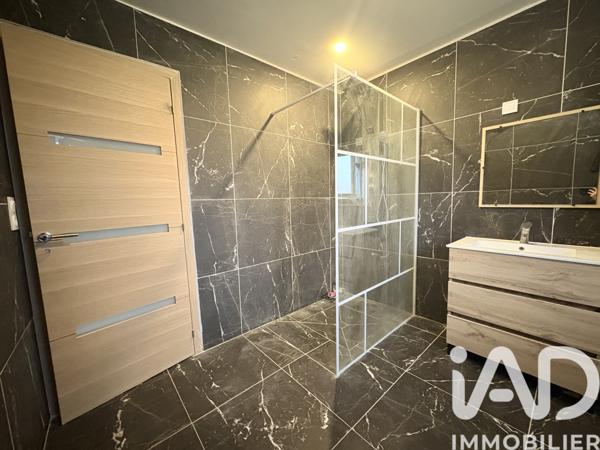 Maison à vendre 6 pièces 147 m² Brain-sur-Allonnes