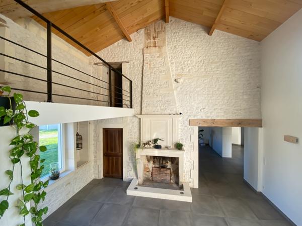 Maison rénovation contemporaine avec grand jardin