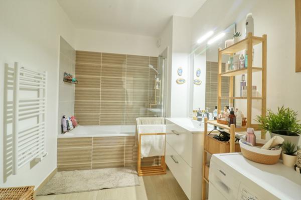 Appartement Massy 3 pièces - 2 Chambres - Terrasse et Jardin - Location MEUBLÉE