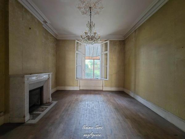 Maison à CHOLET, 49300 - 7 pièces 174m²