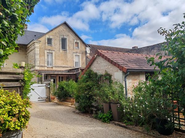 Maison à vendre à Saint-Genest-d'Ambière (86140) - Vienne