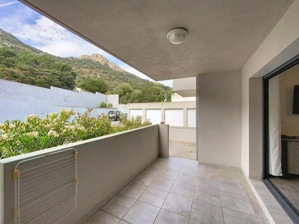 Vente                                                      Appartement
                        
                     2 pièces                      41 m2                     à Algajola