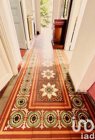 Demeure 7 pièces de 145 m² à Alès (30100)