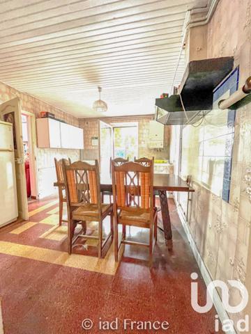 Demeure 7 pièces de 145 m² à Alès (30100)