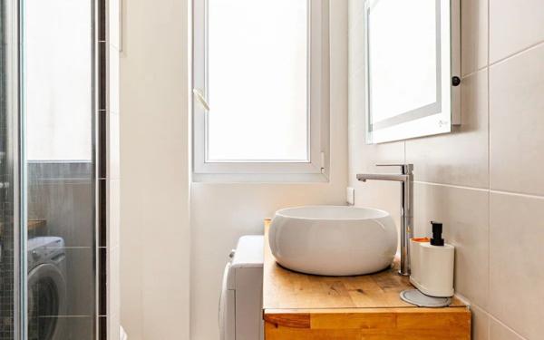 Appartement à vendre    2 pièces • 40 m2 Saint-Ouen