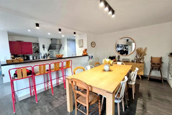 Proche centre ville, maison familiale avec 2 studios, piscine et garage