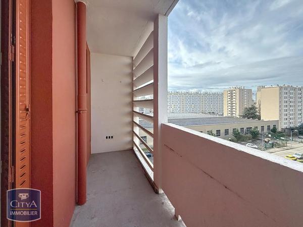 Appartement à louer 2 pièces 44m² Villeurbanne (69100)