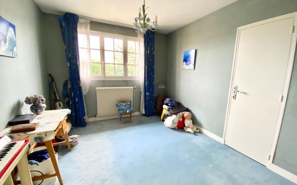 Maison à vendre    8 pièces • 154,53 m2 Saint-Maur-des-Fossés