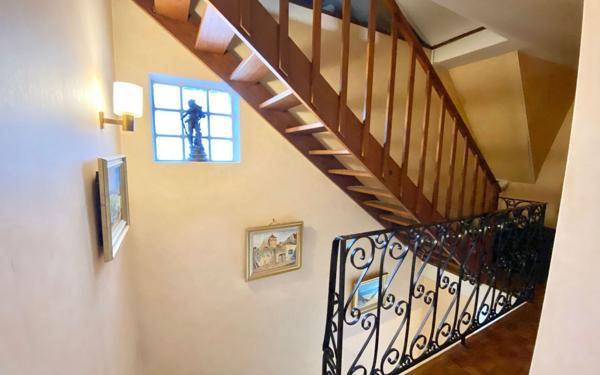 Maison à vendre    8 pièces • 154,53 m2 Saint-Maur-des-Fossés