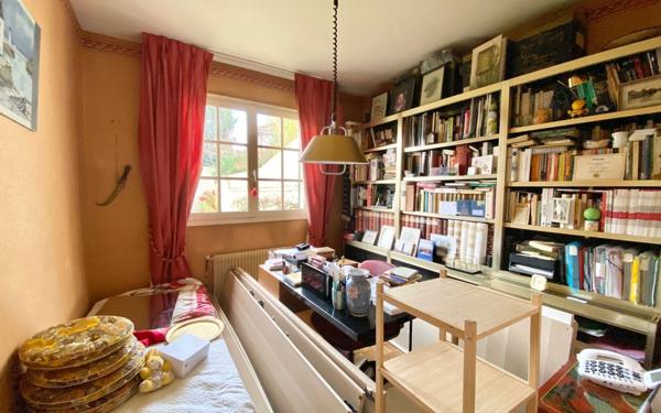 Maison à vendre    8 pièces • 154,53 m2 Saint-Maur-des-Fossés