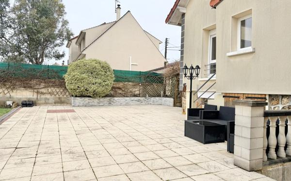 Maison à vendre    6 pièces • 127 m2 Morangis