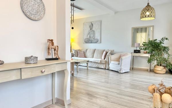 Maison à vendre    6 pièces • 127 m2 Morangis