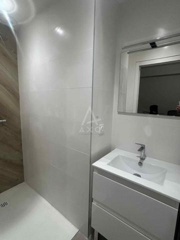 MAISON FAMILIALE 5 CH ET GRAND GARAGE DE 250 M²