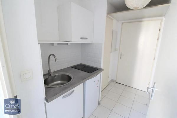 Appartement à louer 1 pièce 19m² Aix-en-Provence (13100)