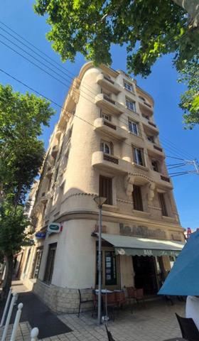 Appartement à vendre 85 000 € Toulon 1 pièce 28 m² DPE D