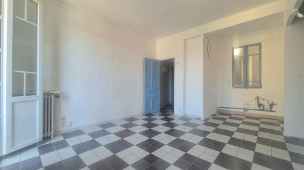 Appartement à vendre 85 000 € Toulon 1 pièce 28 m² DPE D