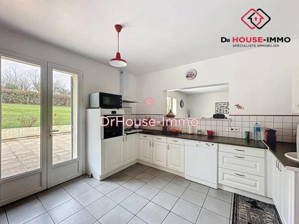 Maison à vendre 6 pièces de 211 m²