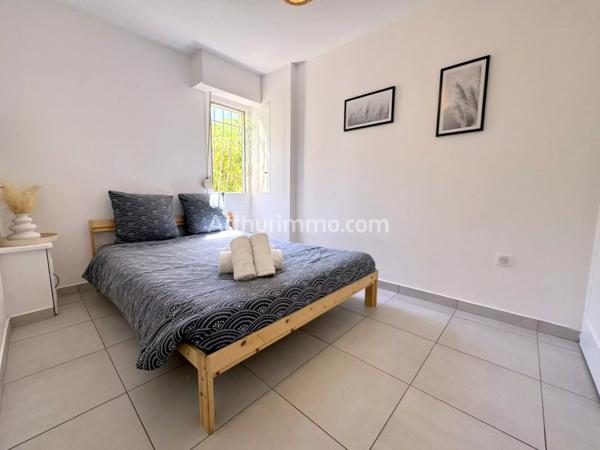 Vente                                                      Appartement
                        
                     2 pièces                      32 m2                     à Sainte-Maxime