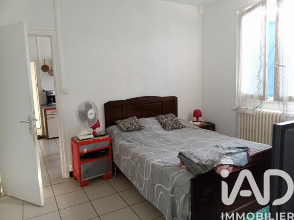 Immeuble à vendre 2 389 m² Gueugnon