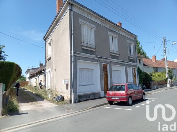 Immeuble à vendre 2 389 m² Gueugnon