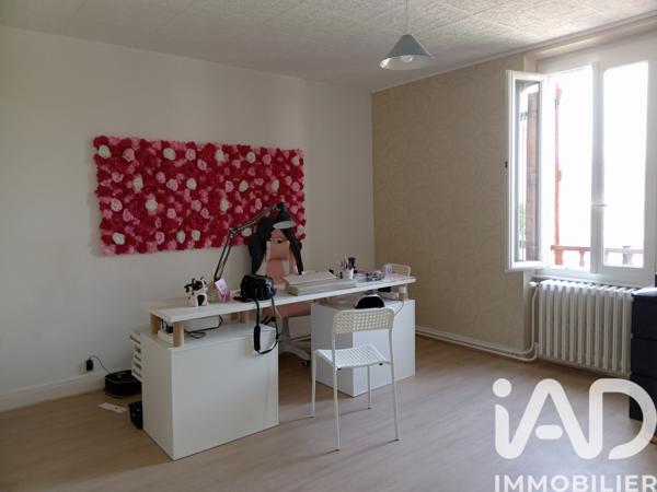 Immeuble à vendre 2 389 m² Gueugnon
