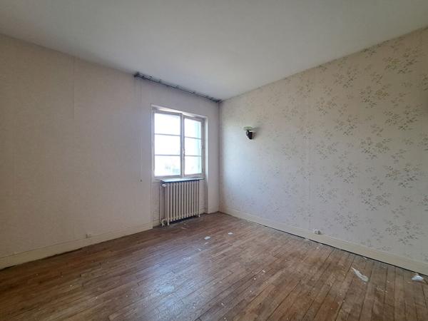 Maison 6 pièces à vendre Châtellerault - 86100 / Réf: 11777