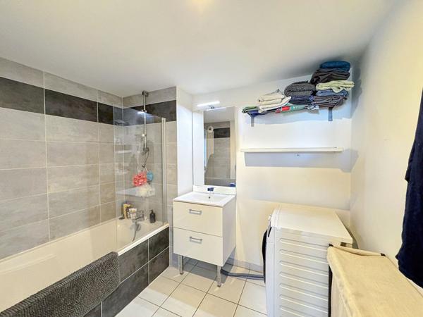 Appartement Nantes 3 pièces Imm. 2017 balcon et parkings , Nantes Appartement Nantes 3 pièces Imm. 2017 balcon et parkings , Nantes