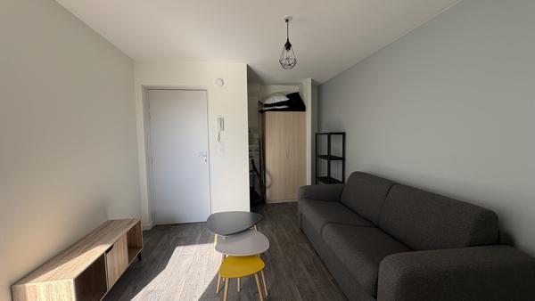 Appartement
                                                                                                                                                                                                                                                                                                                        1 pièce(s)                                                                                                                                                                                                                                                                                                                              22  m²