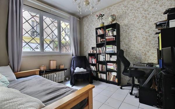 Appartement à vendre    3 pièces • 50,25 m2 Paris 15