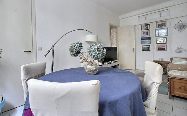 Appartement à vendre    3 pièces • 50,25 m2 Paris 15