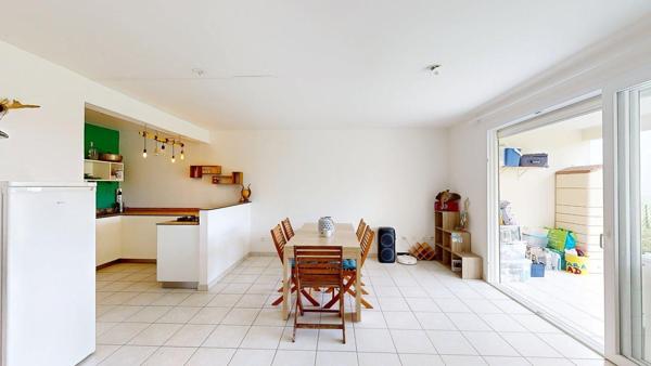 Appartement lumineux, avec jardin privatif