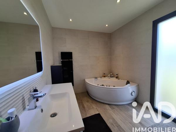 Maison à vendre 5 pièces 142,45 m² Saint-Brevin-les-Pins