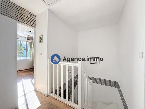 À vendre - Maison mitoyenne 2 côtés, 5 pièces située à Urrugne (64122)