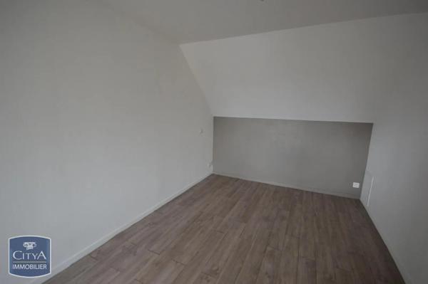 Appartement à louer 2 pièces 35.45m² Cholet (49300)