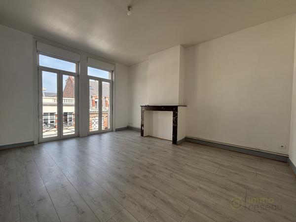 Appartement à CAMBRAI (59400)