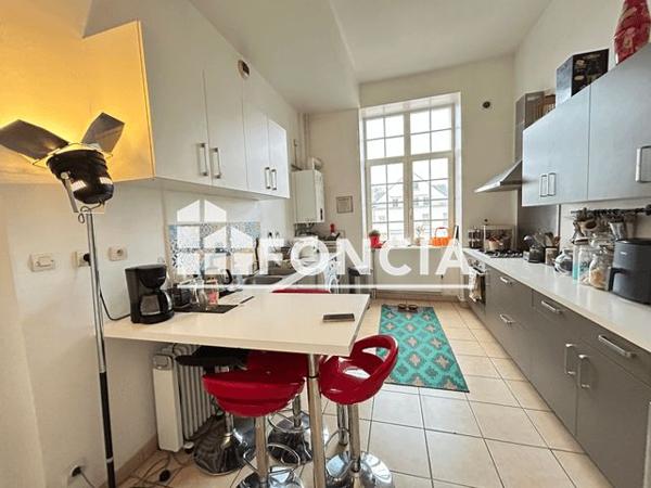 Location Appartement 4 pièces 108.17 m² - 17 RUE DE LA HUREE Laon 02000